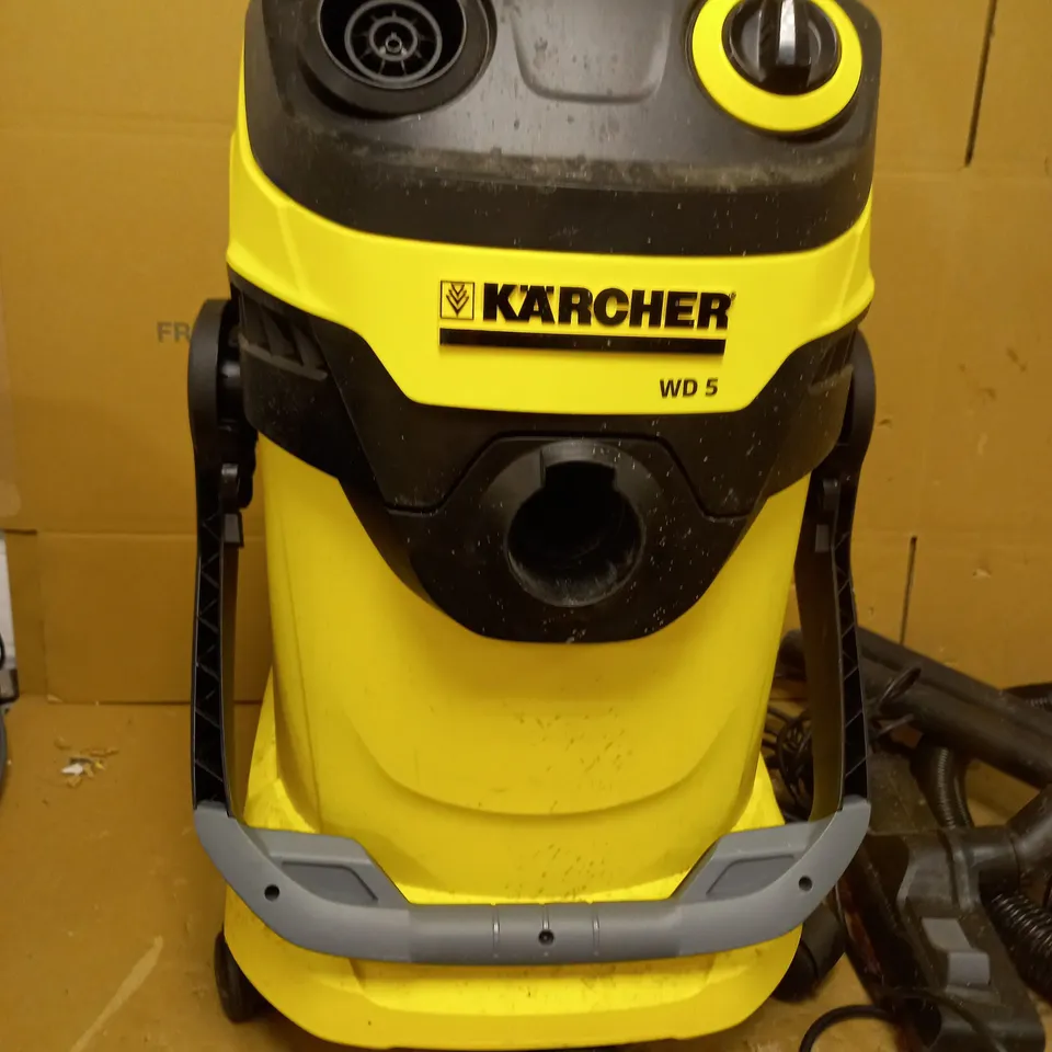 KARCHER WD5 VACUUM CLEANER