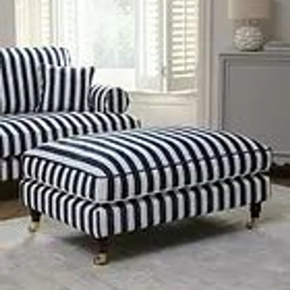 THE VERY COLLECTION COAST STRIPED FOOTSTOOL - FSC® CERTIFIED