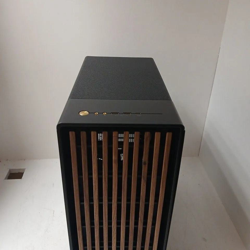 BOXED FRACTAL NORTH COMPUTER CASE