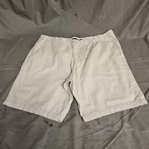 FRENCH CONNECTION SHORTS IN STONE SIZE XXL