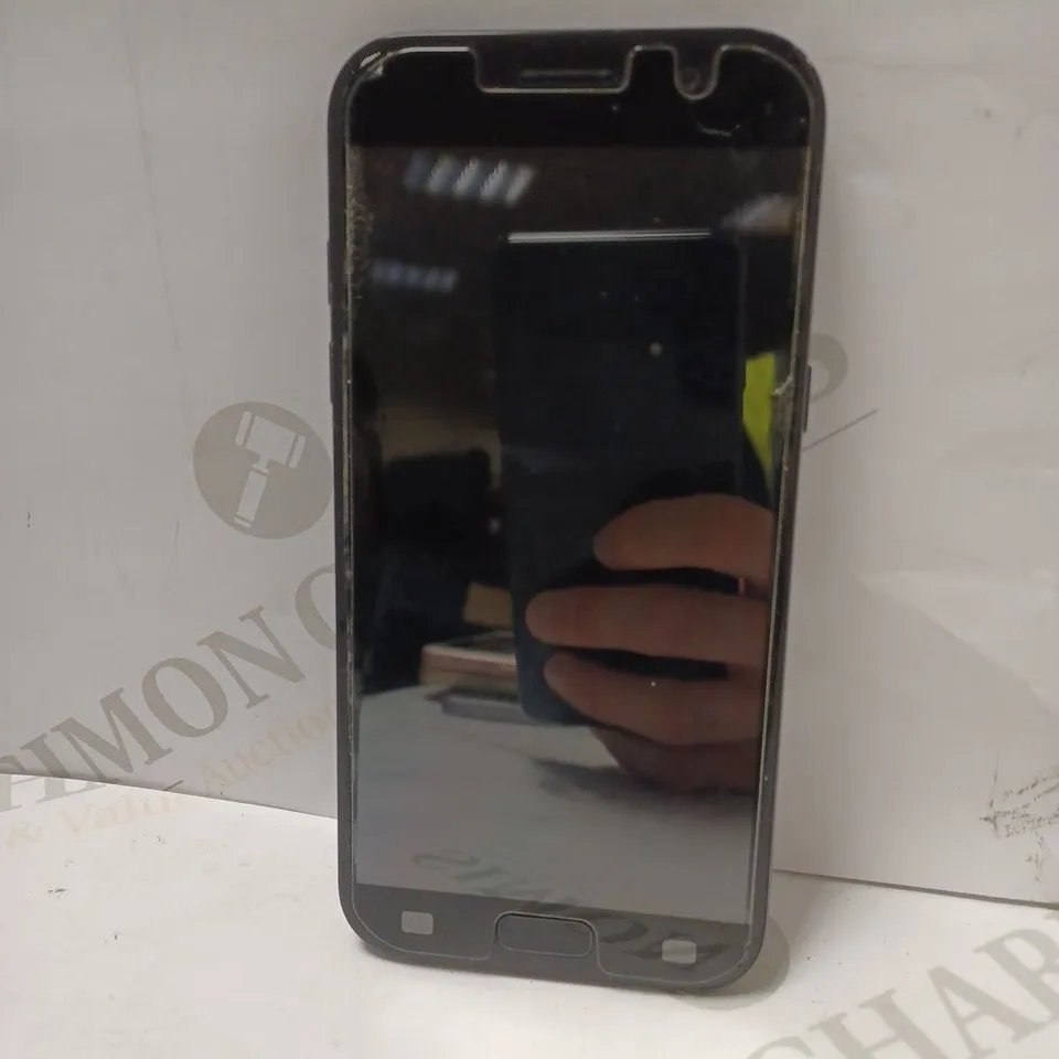SAMSUNG GALAXY A3 IN BLACK