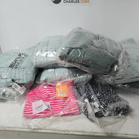 BOX OF APPROXIMATELY 9 ASSORTED BRAND NEW REGATTA CLOTHING ITEMS IN VARIOUS STYLES, COLOURS AND SIZES 