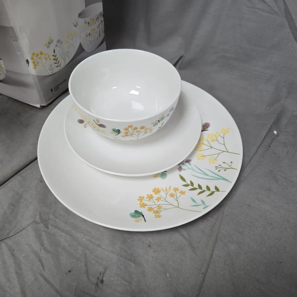 BOXED PORCELAIN BUTTERFLY MEADOW 12-PIECE DINNER SET
