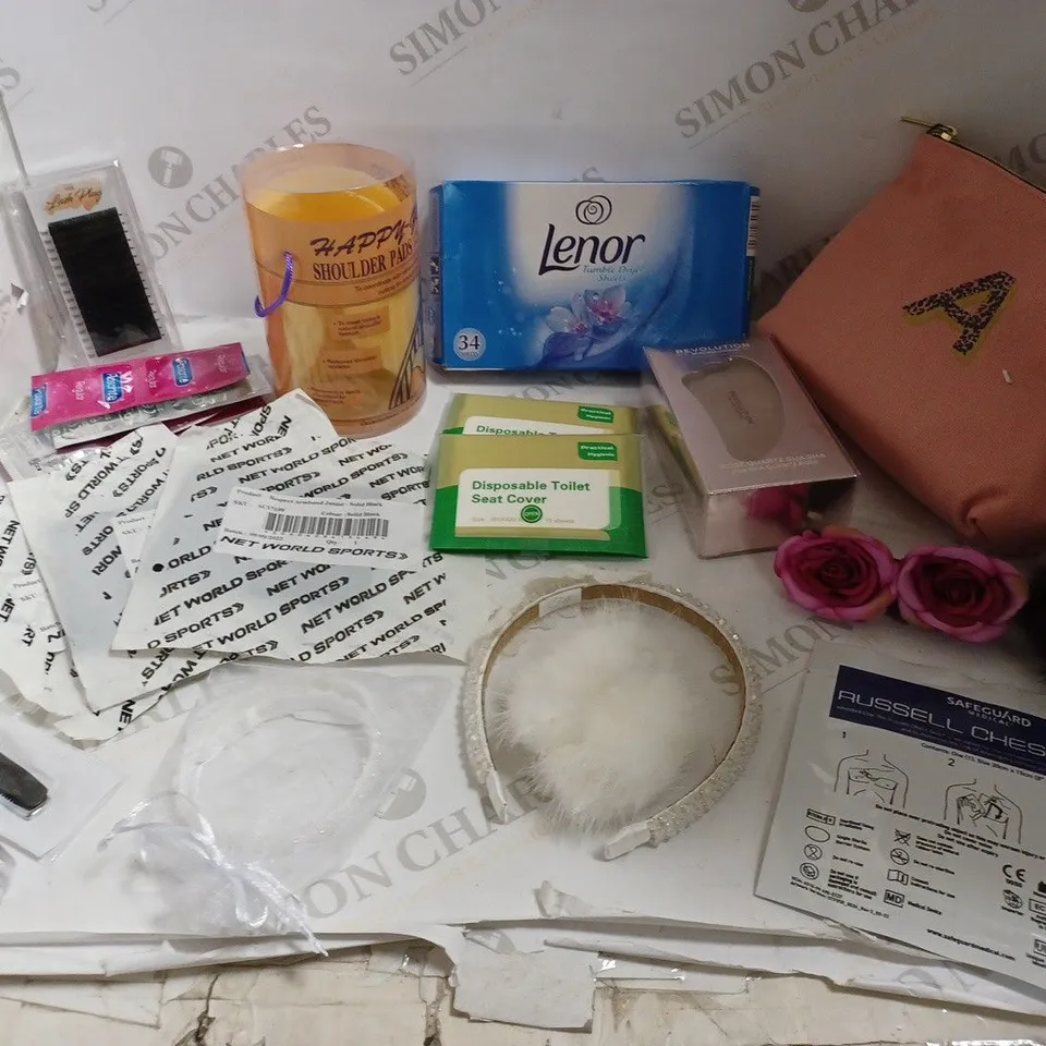 LOT OF APPROX 20 ASSORTED HEALTH AND BEAUTLY- GUA SHA, MAKE UP BAG, SHOULDER PADS