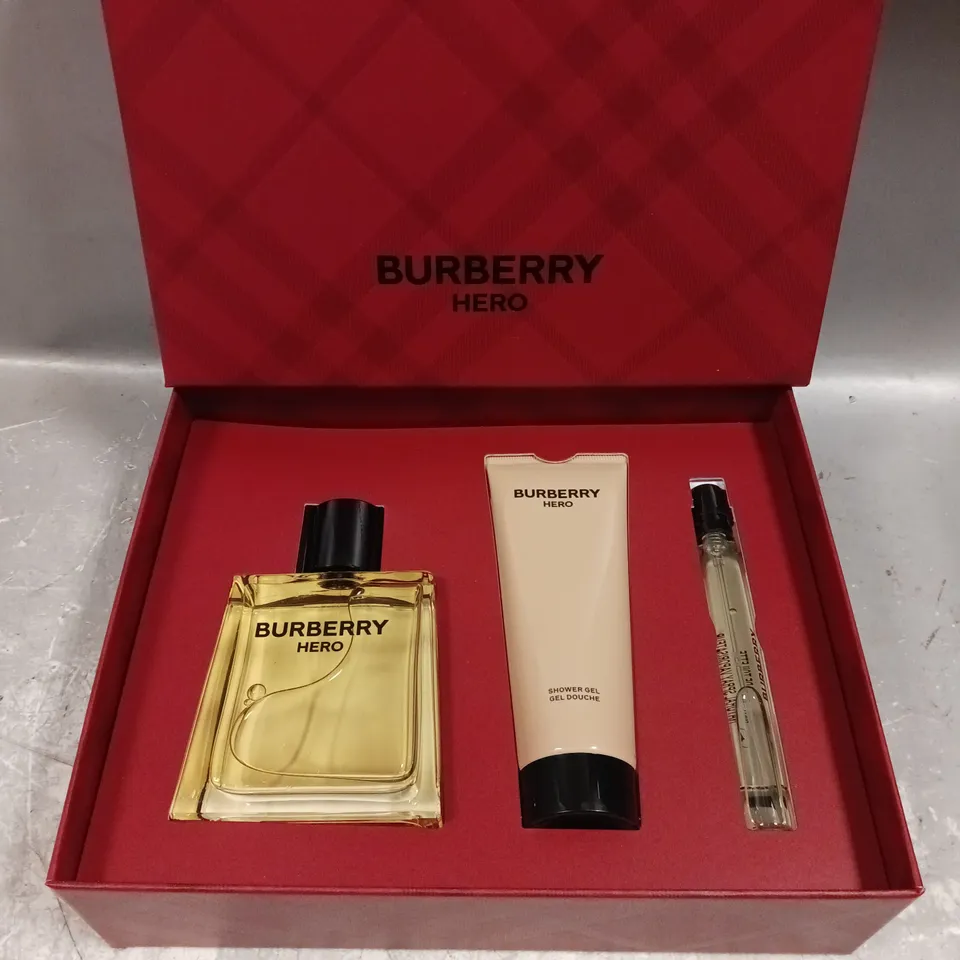 BURBERRY MEN'S HERO GIFT SET