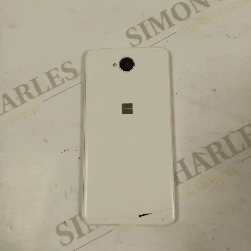 MICROSOFT LUMIA 650 MOBILE PHONE - WHITE 