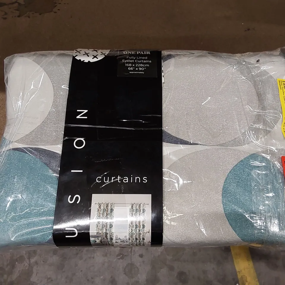 BAGGED SANDER POLYCOTTON EYELET CURTAIN PAIR 168 x 228CM (1 ITEM)