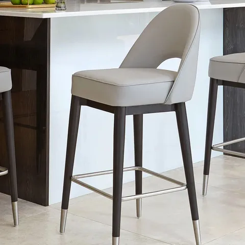 BOXED DANETTI CLOVER LIGHT GREY FAUX LEATHER BAR STOOL