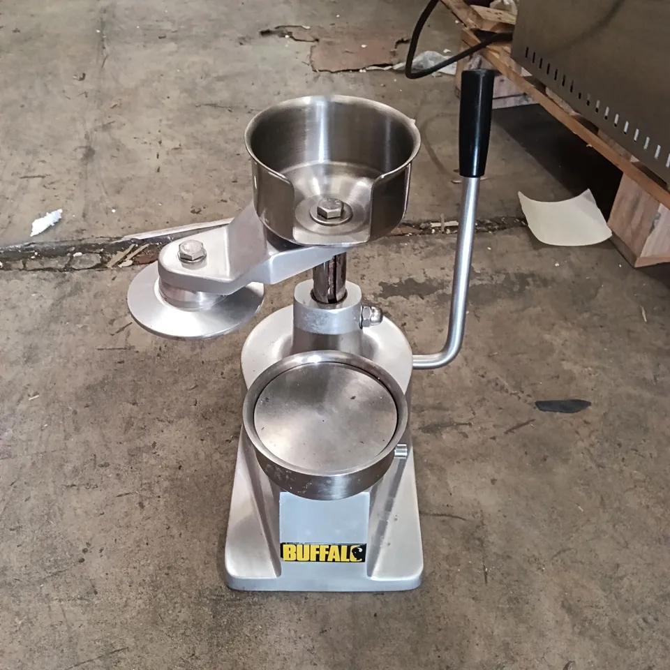 BUFFALO MANUAL BURGER PRESS