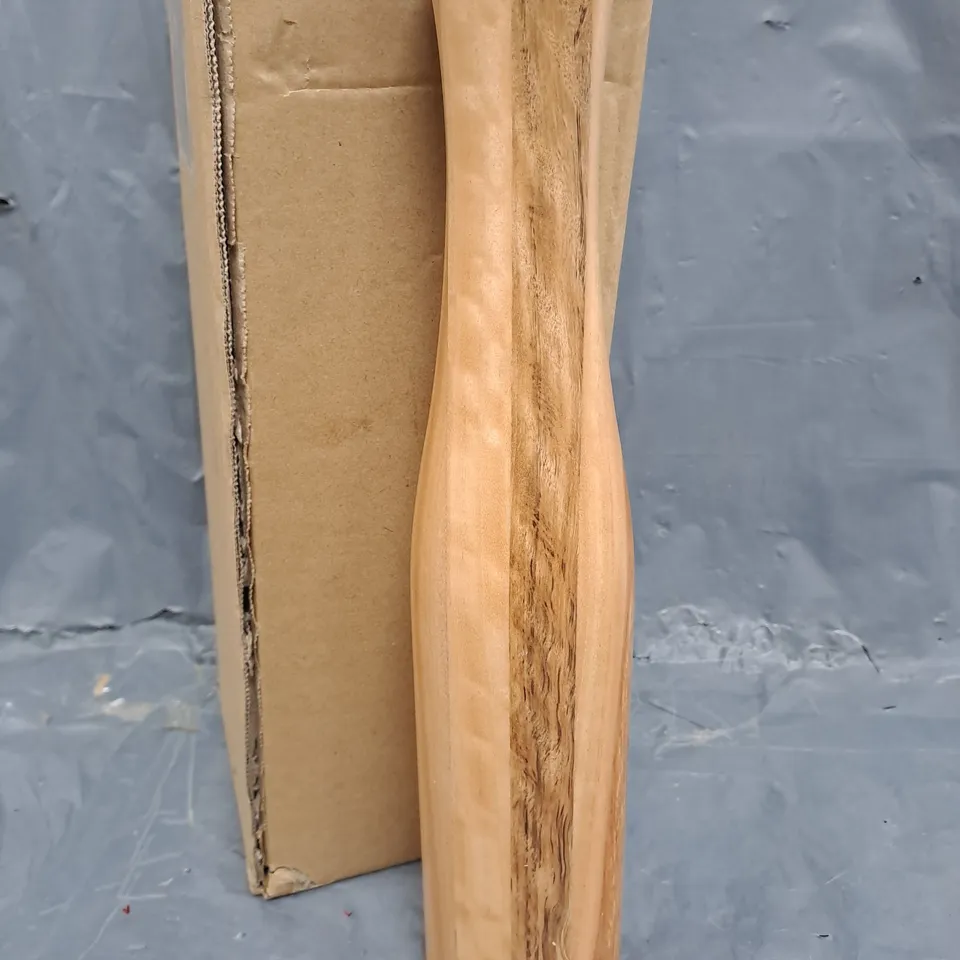 BOXED LIGHT WOOD SLIM VASE 