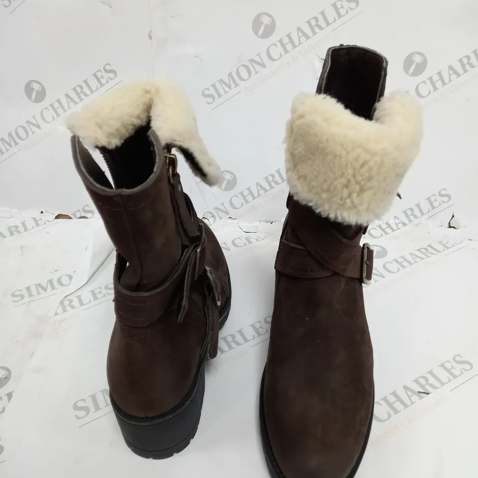 BOXED PAIR OF RUTH LANGSFORD CASUAL BOOTS IN OAK - 3
