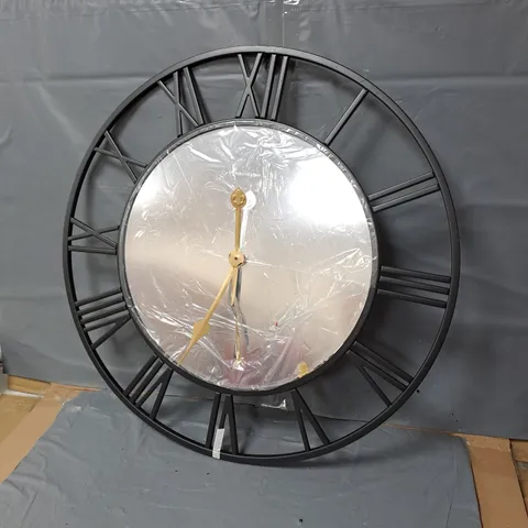 MIRRORED ROMAN NUMERALS CLOCK