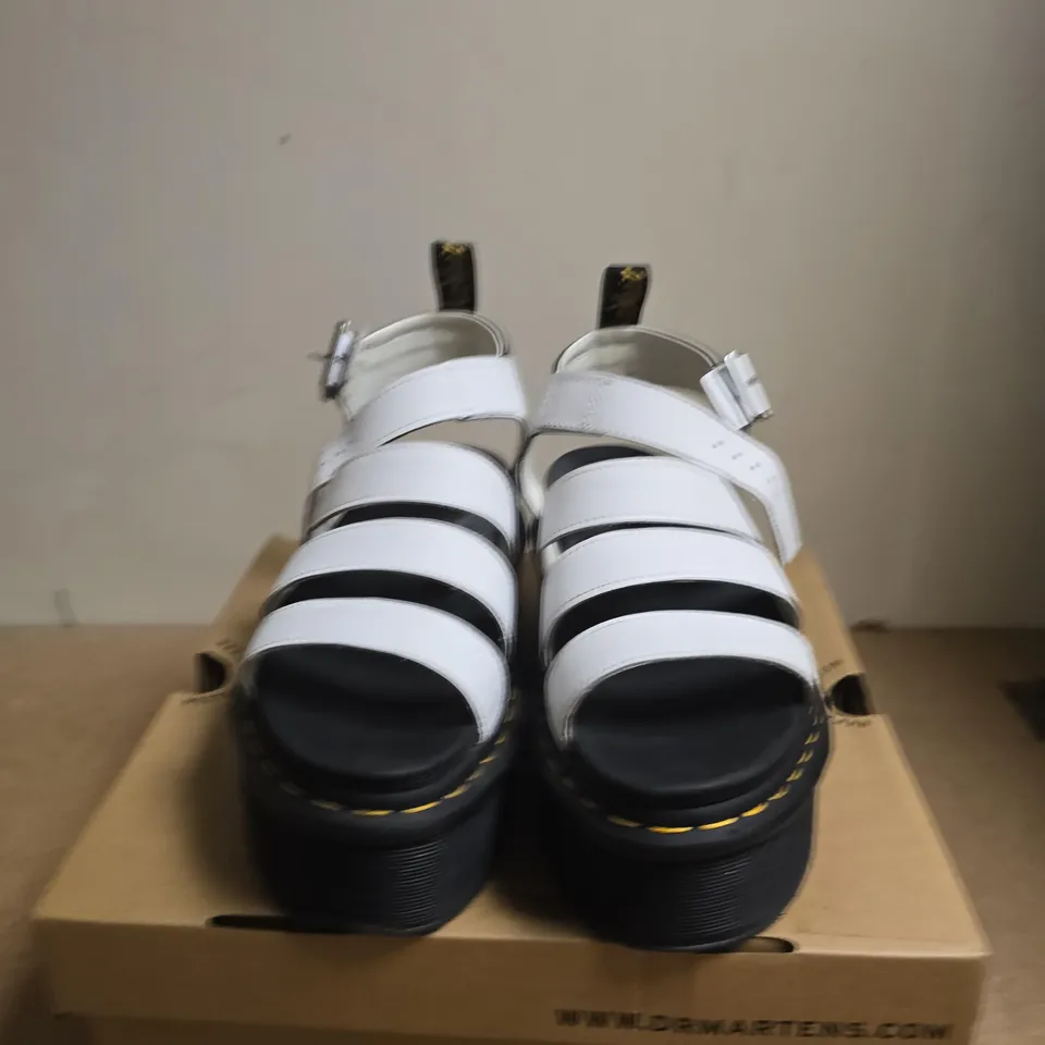 BOXED PAIR PF DR. MARTENS BLAIRE QUAD WHITE SANDALS – UK 6 (EU 39)