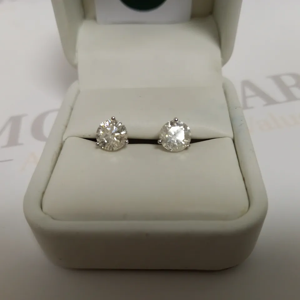 DESIGNER 18CT WHITE GOLD STUD EARRINGS SET WITH DIAMONDS WEIGHING +-3.10CT