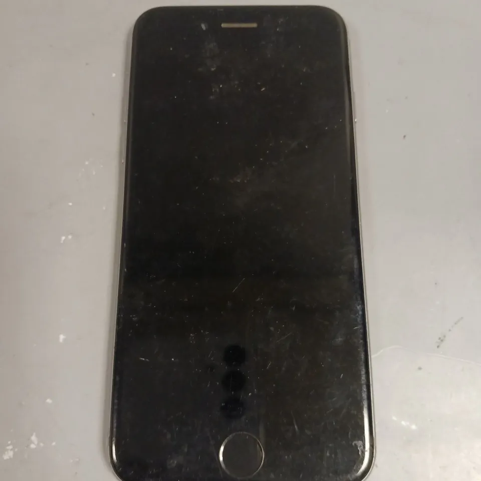 APPLE IPHONE 6 SMARTPHONE 