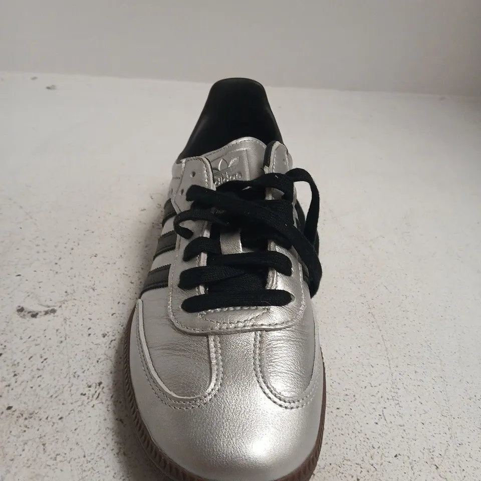 BOXED PAIR OF ADIDAS SAMBA-STYLE METALLIC SILVER TRAINERS –SIZE 8.5
