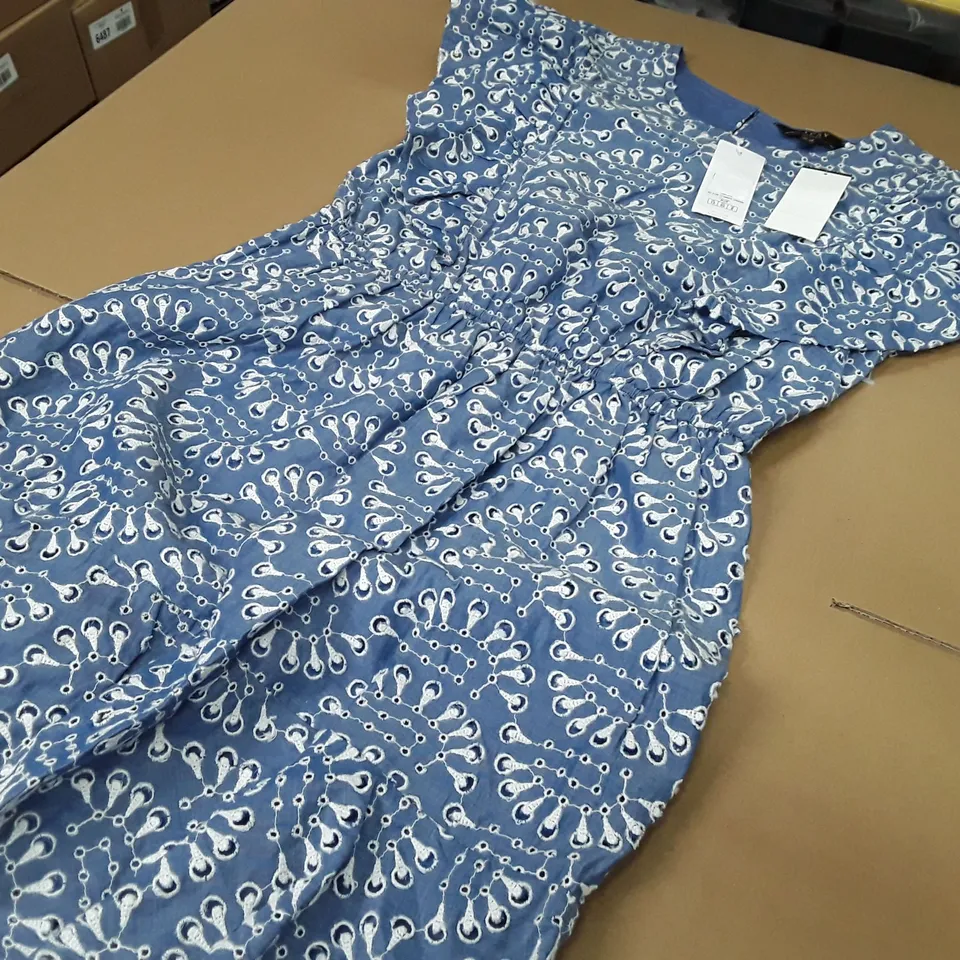 LIPSY LONDON EMBRODERIED CHAMBRY DRESS - UK 12