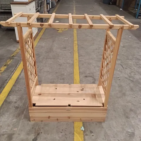 WOODEN GARDEN BENCH / POTTING STAND WITH LATTICE SIDES