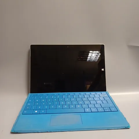 MICROSOFT SURFACE PRO 5 12 WITH KEYBOARD 