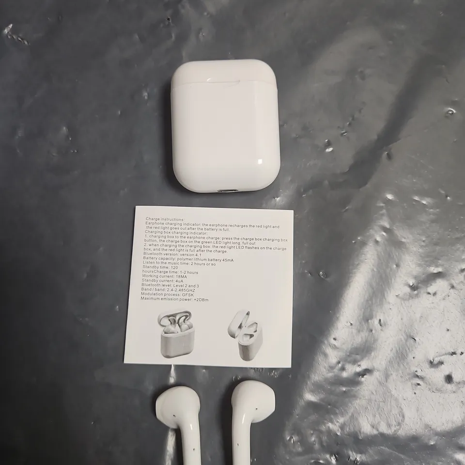 WHITE TRUE WIRELESS EARBUDS WITH CHARGING CASE - UNBRANDED