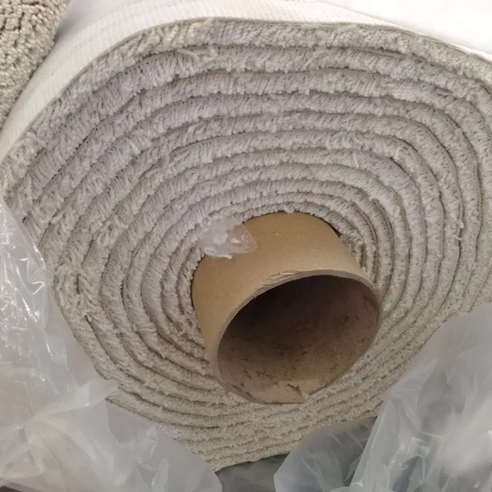 ROLL OF QUALITY CRESENT CLOUD DREAM CARPET APPROXIMATELY 9.5X4M