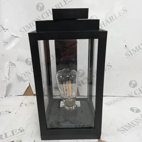 OUTDOOR LANTERN IN BLACK - BOXED