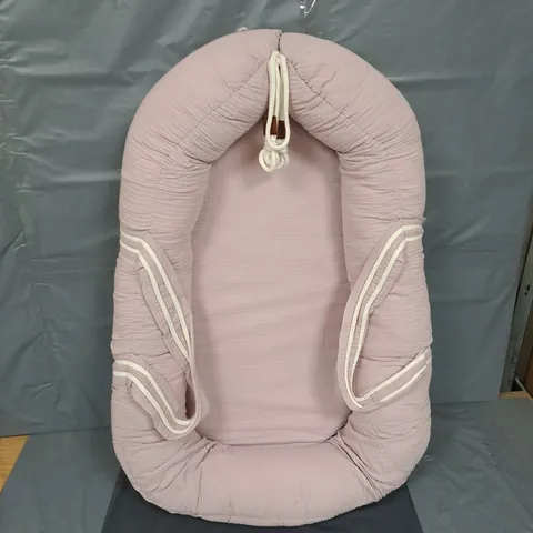 PADDED BABY NEST