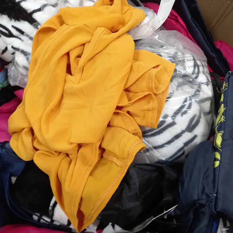 BOX OF APPROX 50 ASSORTED SCHOOL CLOTHING ITEMS IN VARIOUS SIZES TO INCLUDE - F&F SHOWER RESISTANT JACKET , GLITTER BAG , BLANCIO BY QUIZ ORANGE BLOUSE ETC - COLLECTION ONLY