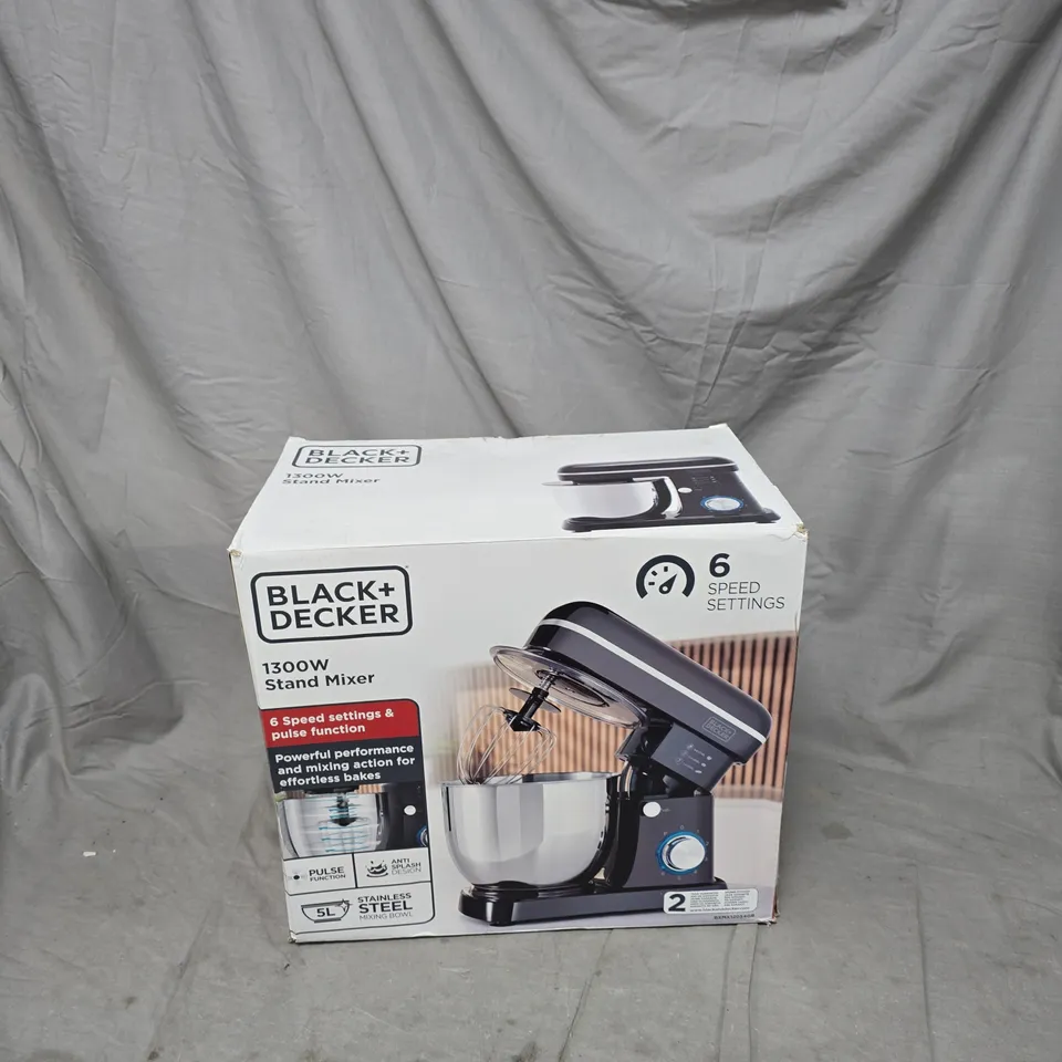 BLACK+DECKER 1300W STAND MIXER, 5L STAINLESS STEEL BOWL – BOXED