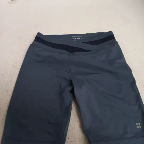 SWEATY BETTY ALL DAY SHORTS β UK M