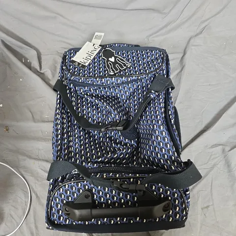 KIPLING ROLLING SUITCASE – BLUE GEOMETRIC PATTERN