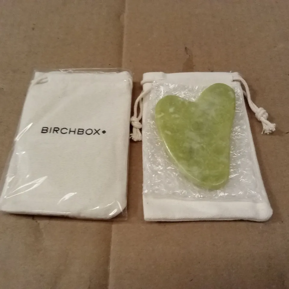 BOX OF APPROXIMATELY 300 BIRCHBOX JADE GUA SHA FACIAL MASSAGER WITH POUCH