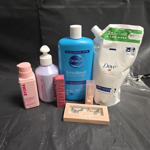 APPROXIMATEY 20 ASSORTED HEALTH AND BEAUTY PRODUCTS TO INCLUDE - DOVE HAND WASH REFILL - OILATUM EMOLLIENT AND FALSE LASHES