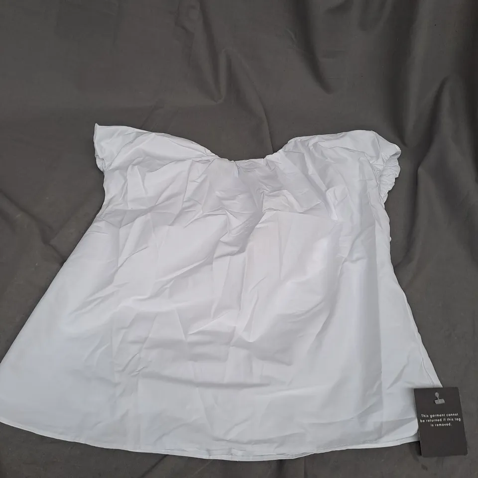 RO&ZO SIZE 10 WHITE COTTON TWIST NACK TOP 