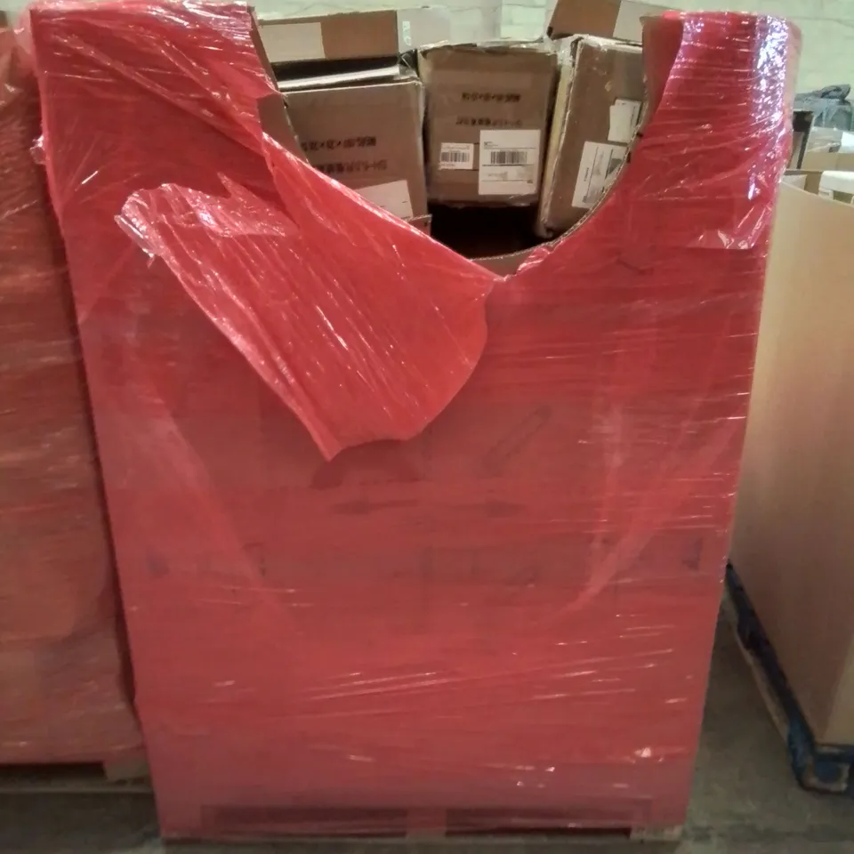 PALLET CONTAINING VARIOUS ASSORTED BOXED HOUSEHOLD ITEMS TO INCLUDE: CHRISTMAS TREES, LED SIGNS AND LOTS MORE UNMARKED BOXED ITEMS 