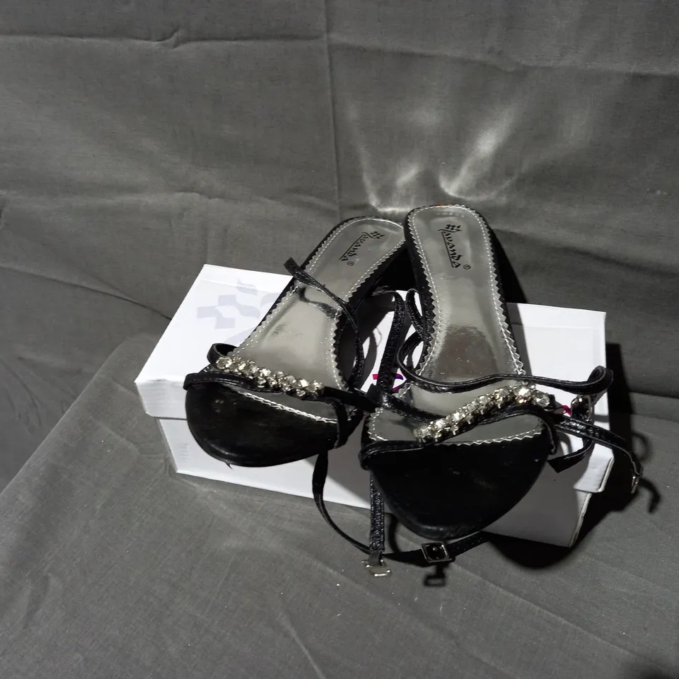 APPROXIMATELY 24 BOXED PAIRS OF LAVANDA STRAP SANDALS IN BLACK VARIOUS SIZES TO INCLUDE SIZES 37, 38, 39