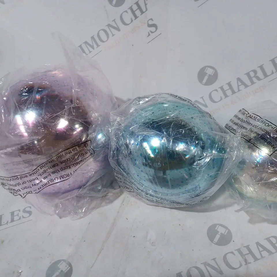 BUNDLEBERRY BY AMANDA HOLDEN SET OF 3 INFINITY SPHERES