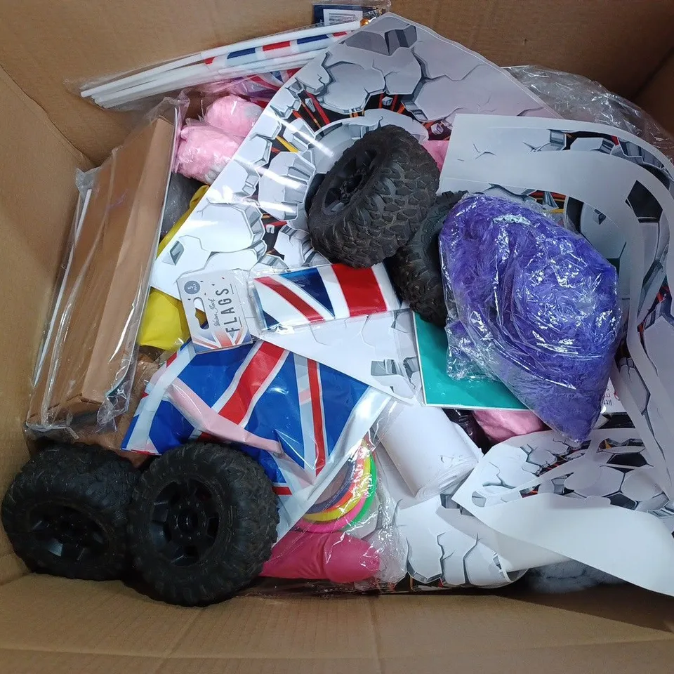 LARGE QUANTITY OF ASSORTED TOYS, GAMES, GIFTS AND NOVELTIES TO INCLUDE DINOS TRUCKS, CORSA KIDS HELMET, NATURES SUNLIGHT 1000PC PUZZLE, ETC