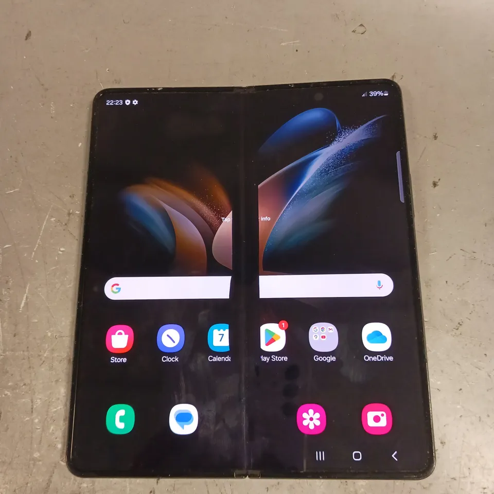 SAMSUNG GALAXY Z FOLD4 SMARTPHONE 
