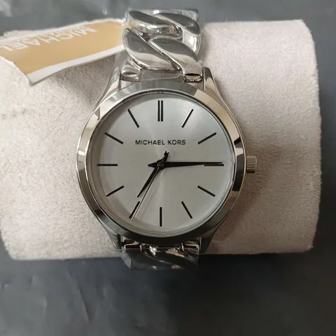 BOXED MICHAEL KORS ALL STAINLESS STEEL WHITE FACED WATCH