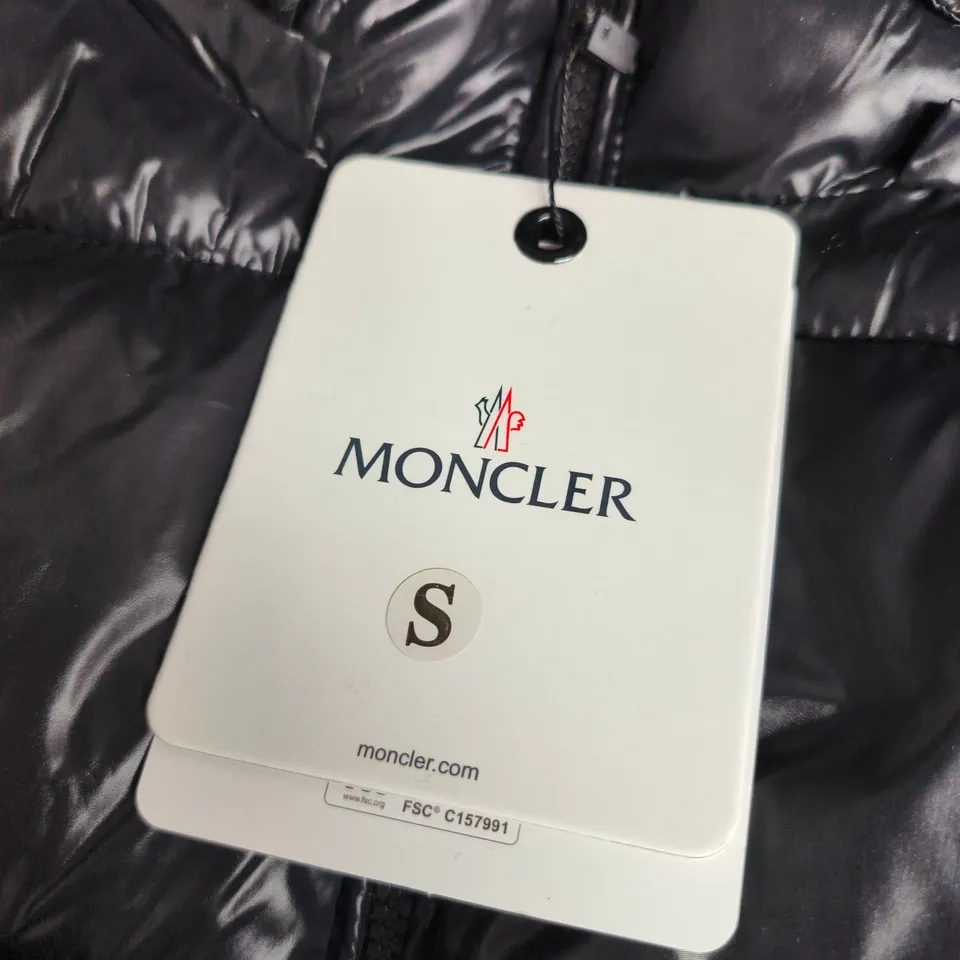 MONCLER PADDED COAT SIZE S 