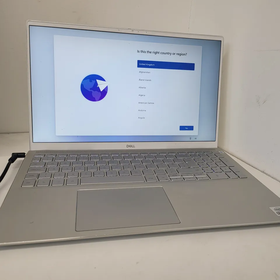 UNBOXED DELL INSPIRON P102F LAPTOP, INTEL CORE I5-10300H, 8GB RAM, 512B NVME SSD 