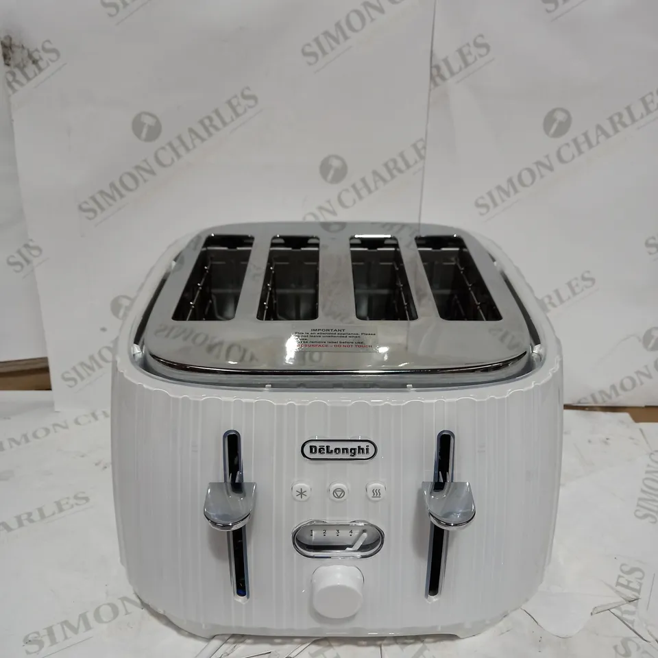 DELONGHI BALLERINA 4 SLICE TOASTER RRP £69.99