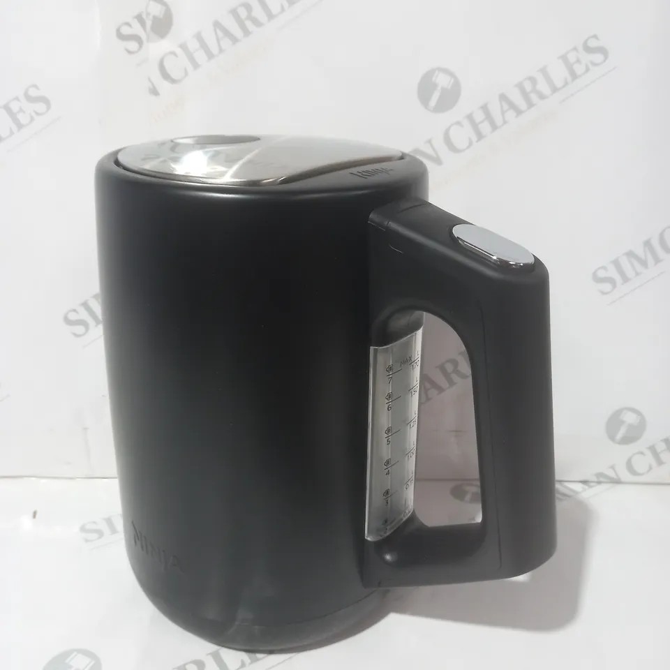 BOXED OUTLET NINJA PERFECT TEMPERATURE KETTLE KT200UK