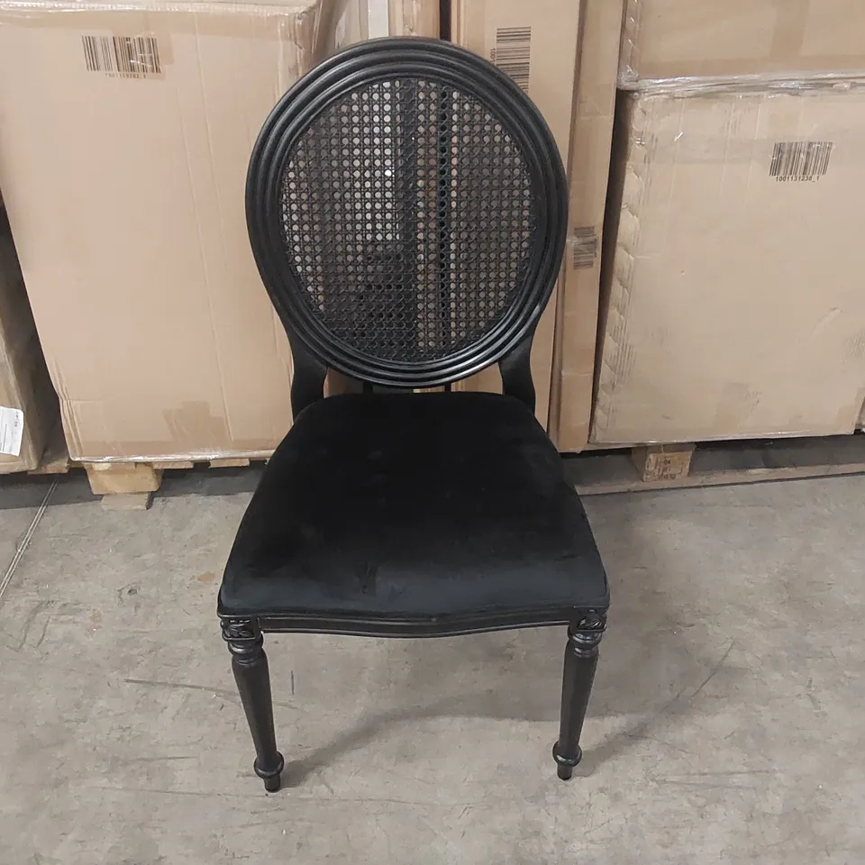HOMESDIRECT365 ANTIQUE FRENCH STYLE BLACK CHAIR