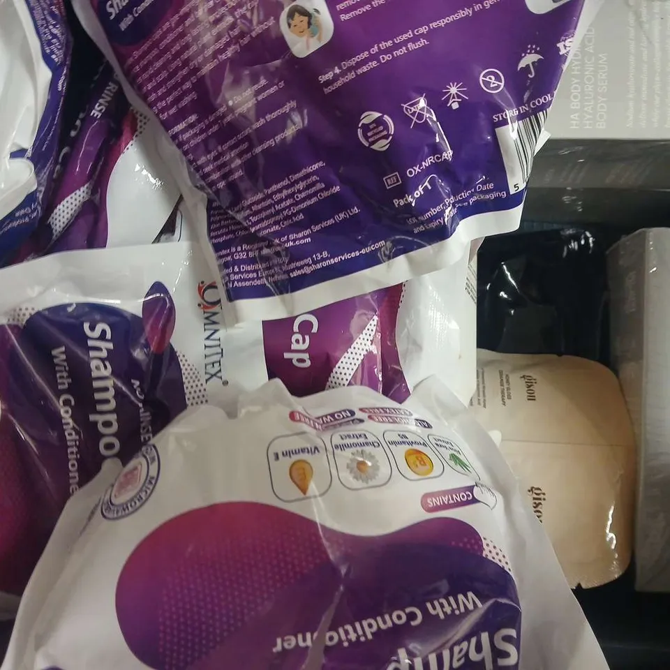 APPROXIMATELY 10 ASSORTED COSMETIC ITEMS TO INCLUDE MAGIC, GISOU, ETC - COLLECTION ONLY