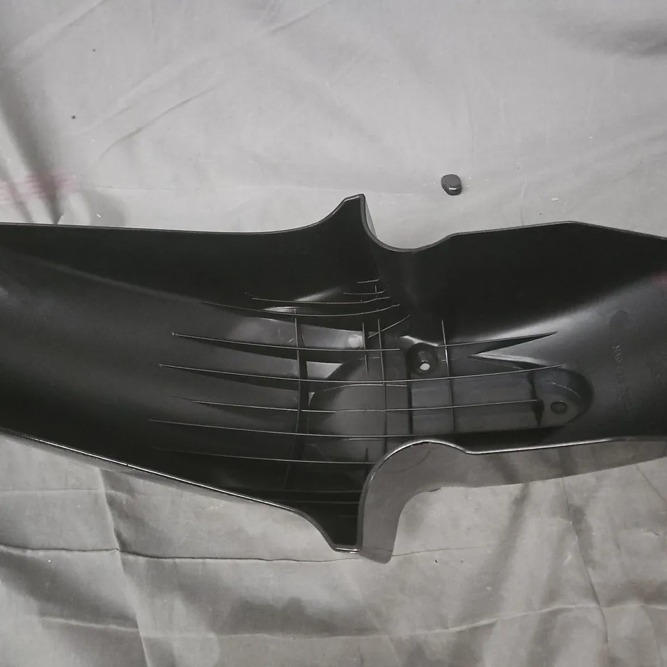 BLACK MOTORCYCLE FENDER / MUDGUARD – PLASTIC