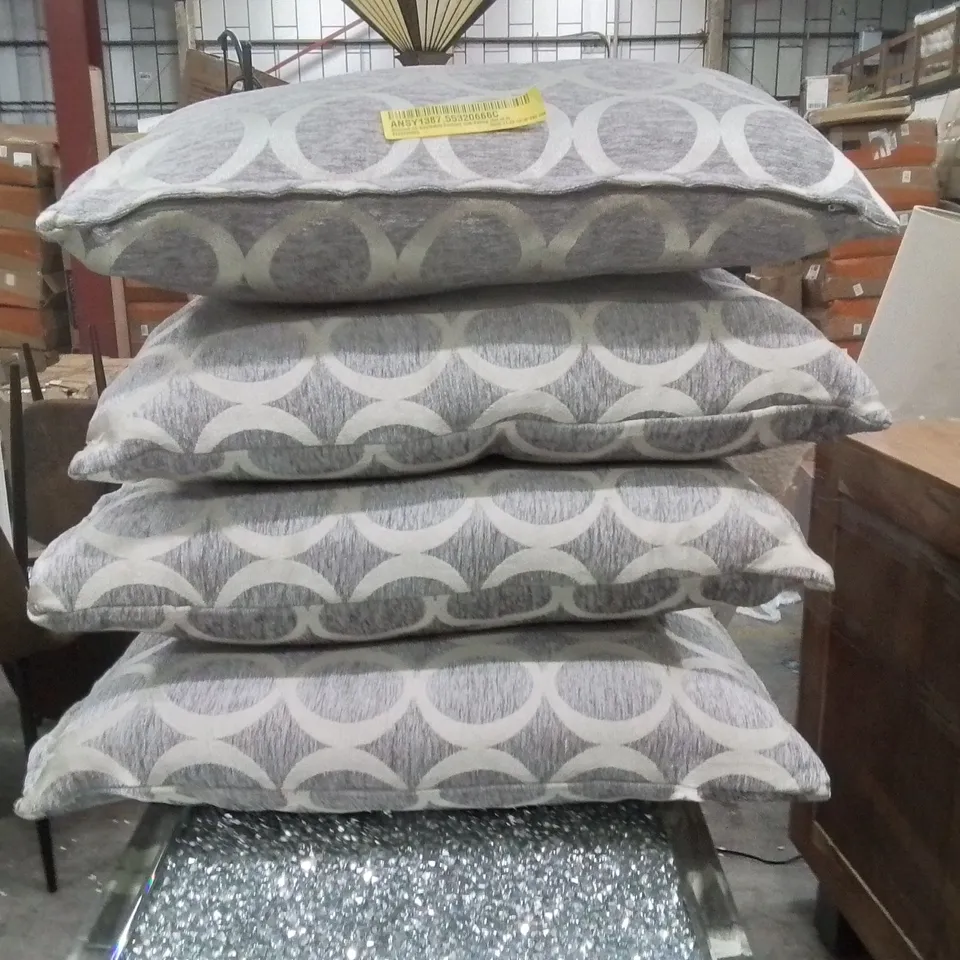 BROWARD OH GEOMETRIC CUSHION WITH FILLING SET OF 4