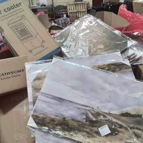 PALLET CONTAINING VARIOUS ASSORTED BOXED HOUSEHOLD ITEMS TO INCLUDE: FOOD PROCESSOR, AIR COOLER, SMOKE CLOCHE, ART CANVAS PRINTS, SEVERAL FOLDABLE REBOUND FOOTBALL  GOAL ECT.