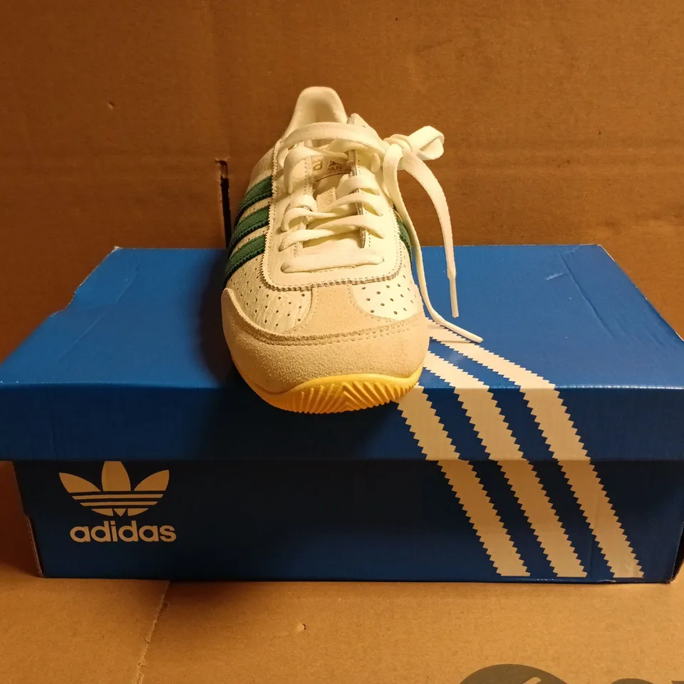 BOXED PAIR OF ADIDAS WOMEN'S JAPAN TRAINERS IN OFF WHITE/GREEN SIZE UK 6.5
